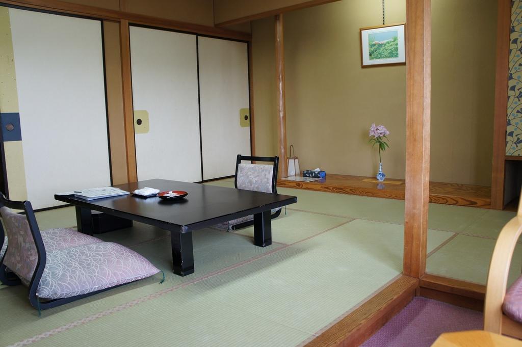 Minoya Hotell Yahiko Rum bild